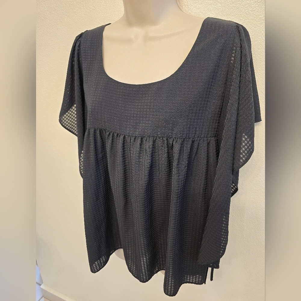 Euc Who What Wear Butterfly Sleeve Blouse — image 4 of 5